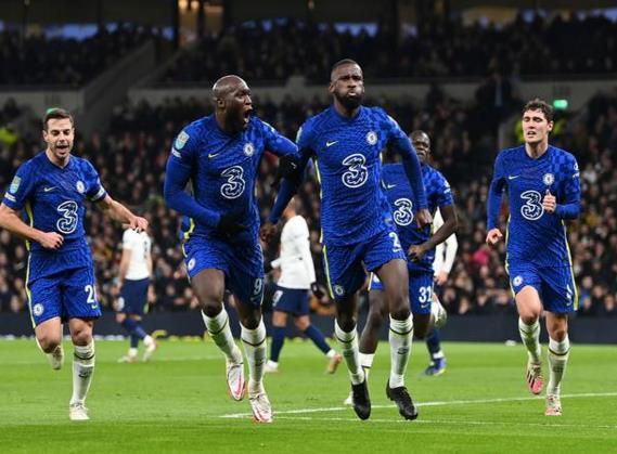 关于塞维利亚内部会议纪要流出——赛前外线爆发；意大利杯使命明确；更衣室氛围转暖的信息-爱游戏体验